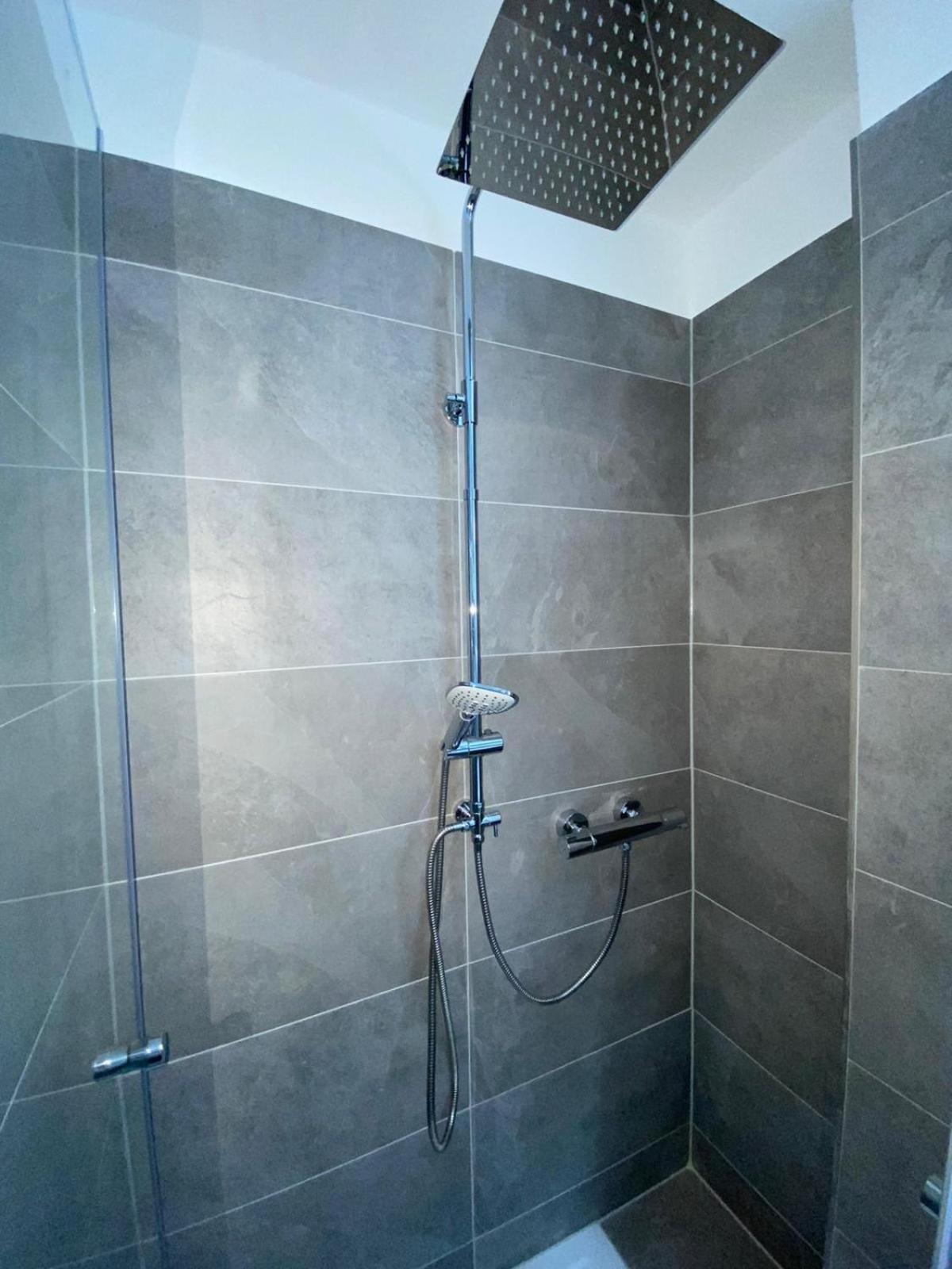 Luxus Apartment With Balcony Dortmund Ngoại thất bức ảnh